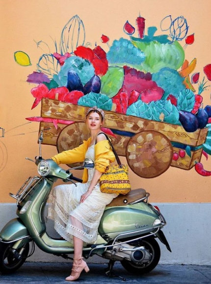 H BLOGGER "MARIA VIDRASKO"