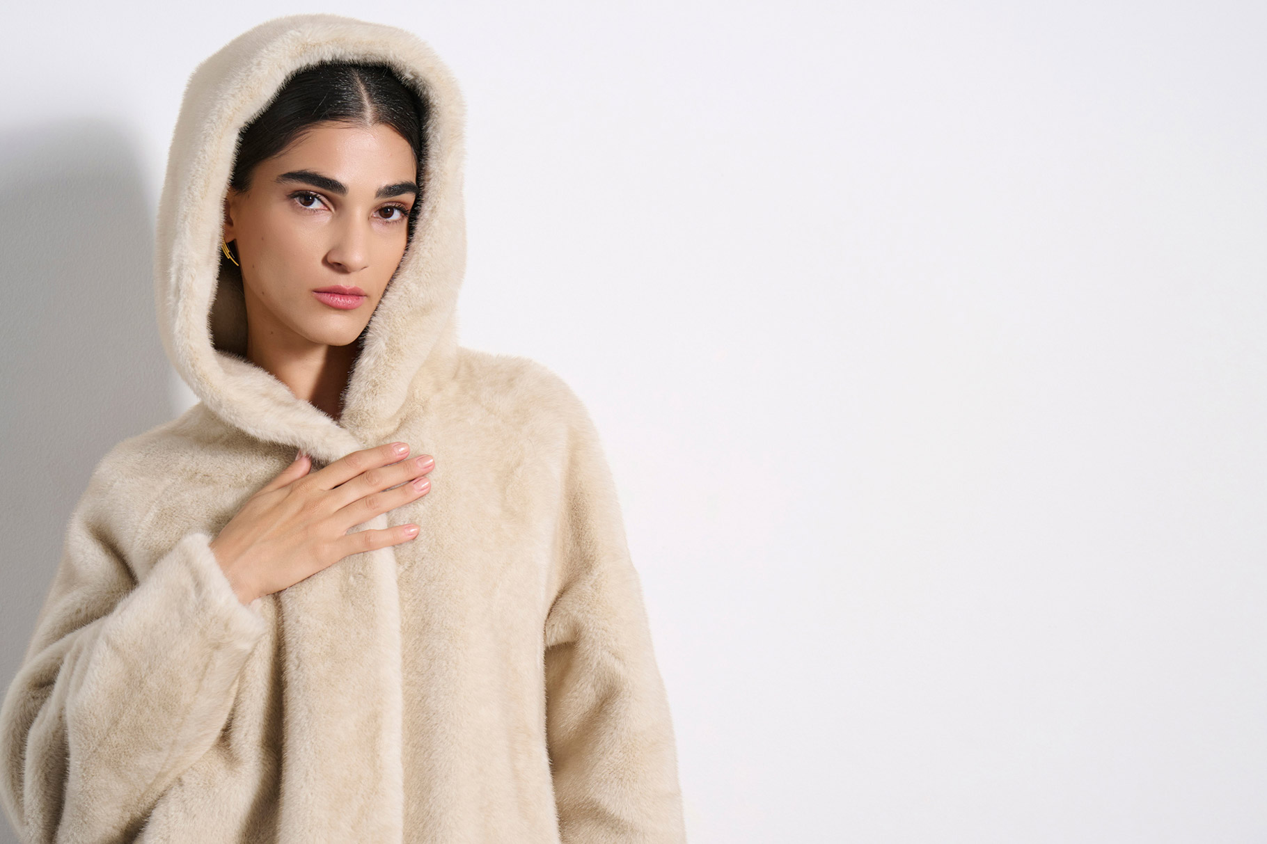 CROPPED FAUX FUR 2225501 BEIGE