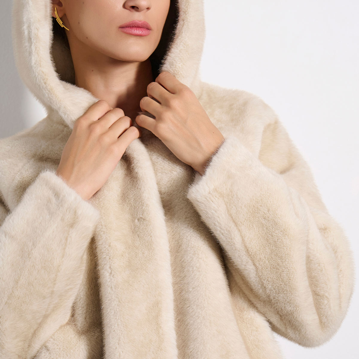 CROPPED FAUX FUR 2225501 BEIGE