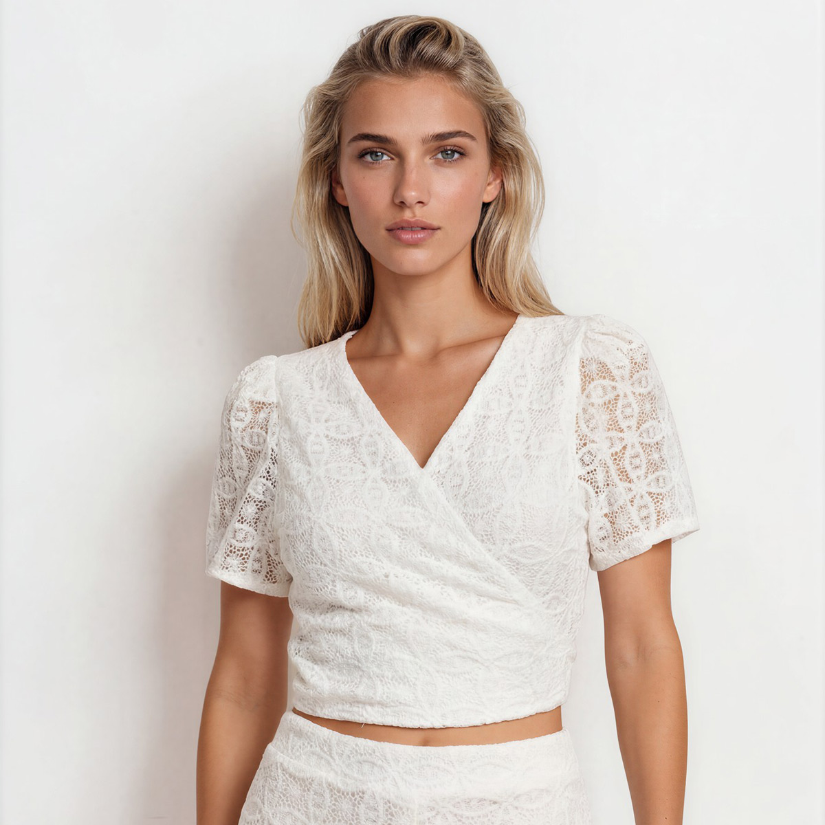ΤΟΠ 2124121 WHITE